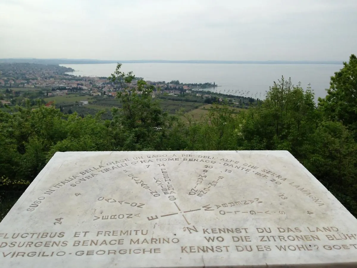 Suite Francy Panorama Bardolino 0*,